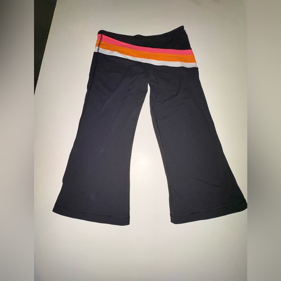 Vintage Lululemon Athletica Black Flare Cropped Leggings with Striped Waist - Picture 3 of 5